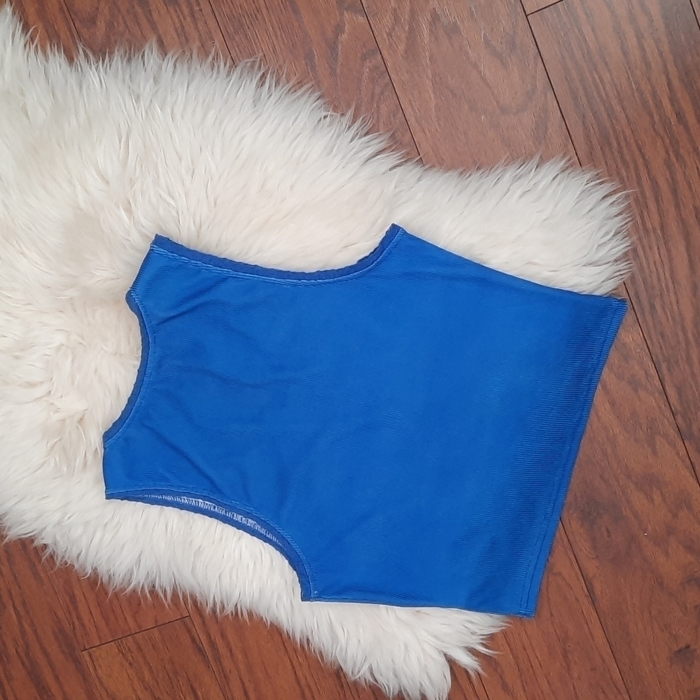 Amazon Ribbed Fitted Tanktop - Picture 3 of 3